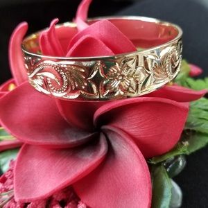 14K Gold Filled Hawaiian Heirloom Bangle